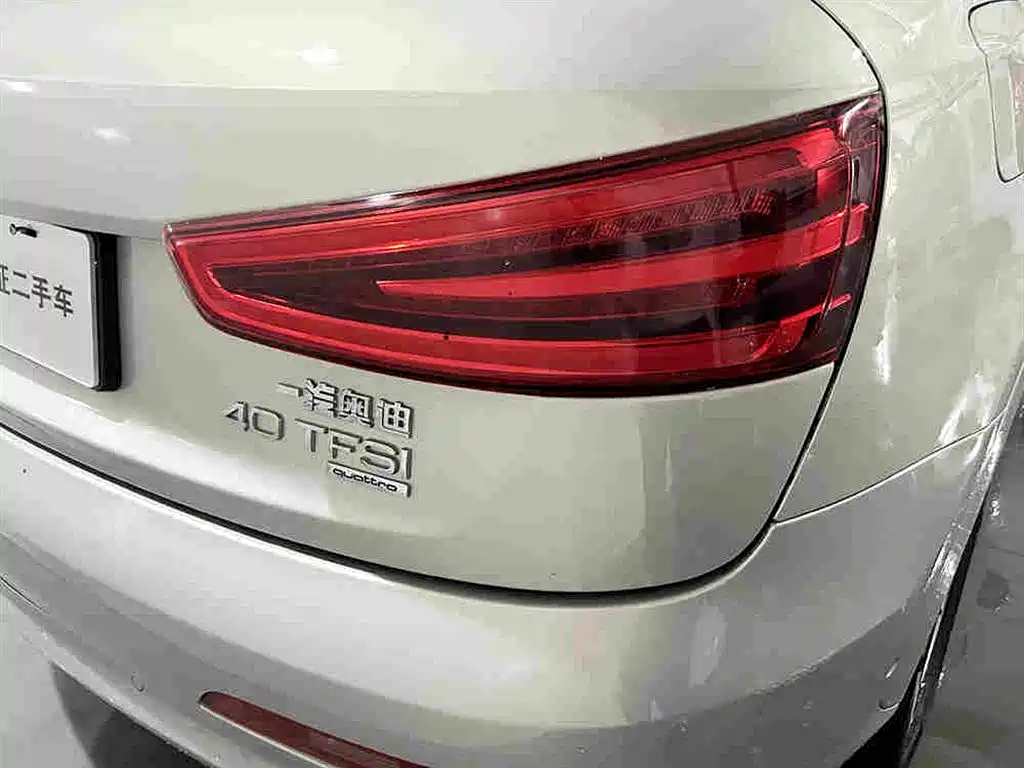 Audi Q3 2013 2013 40 TFSI quattro Luxury Model