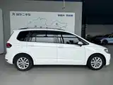 صورة 3 - Volkswagen Touran