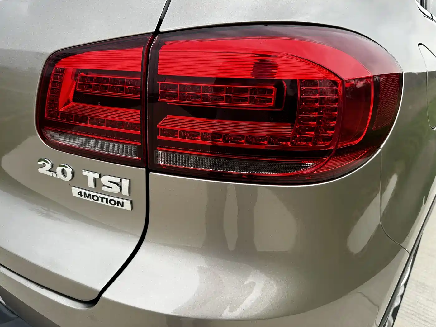 Volkswagen Tiguan 2015 2.0TSI Comfort Edition фото 11