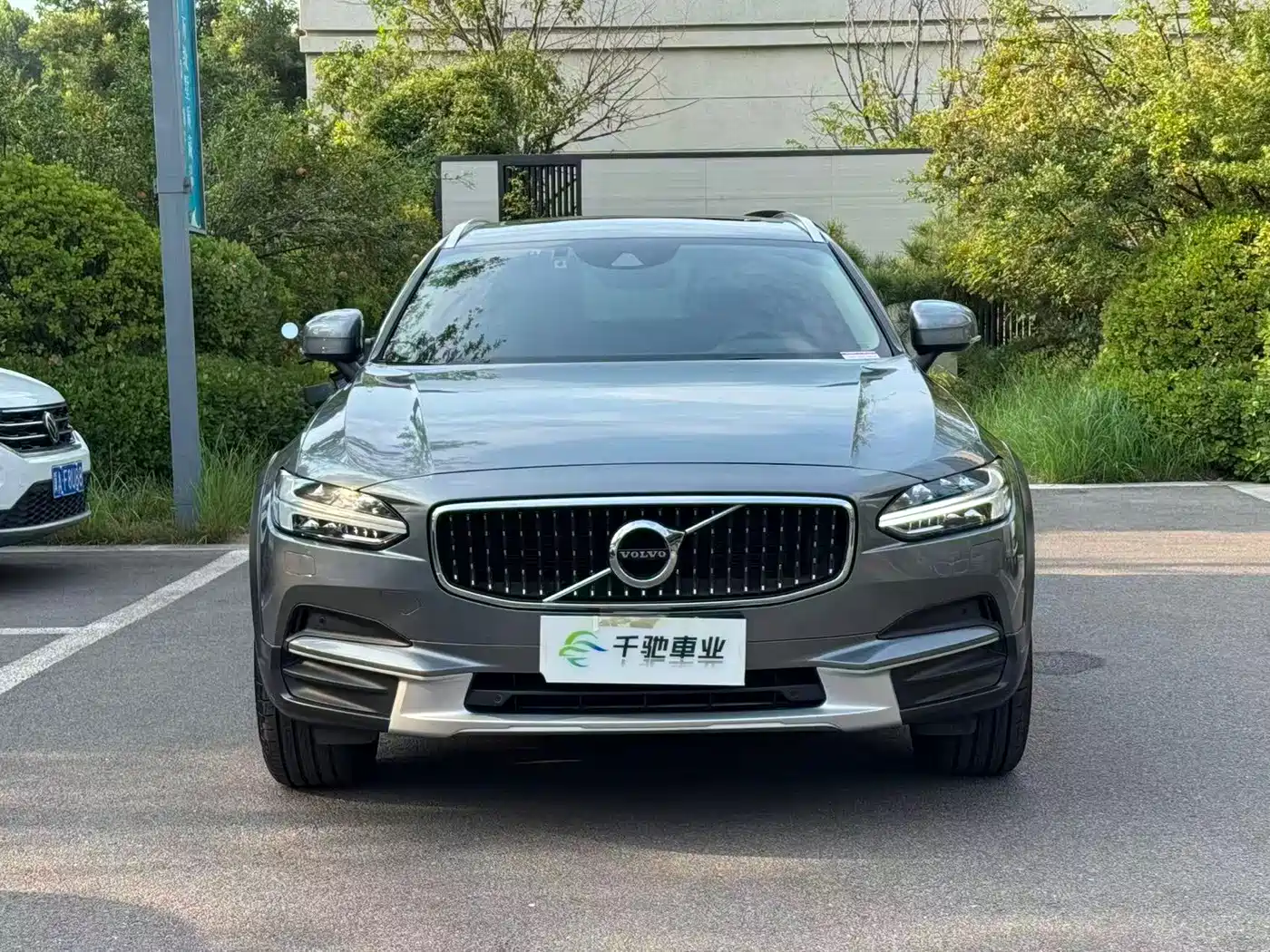 Volvo V90 2018 2017 Cross Country T5 AWD Smart Edition