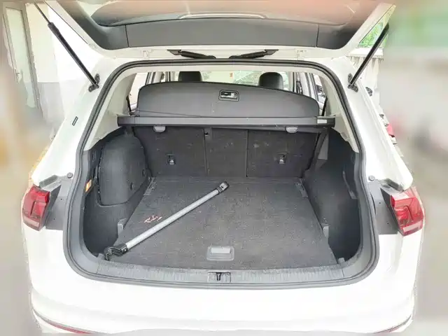 Volkswagen Tiguan L PHEV 2021 430PHEV Plug-in Hybrid Premium — фото 5