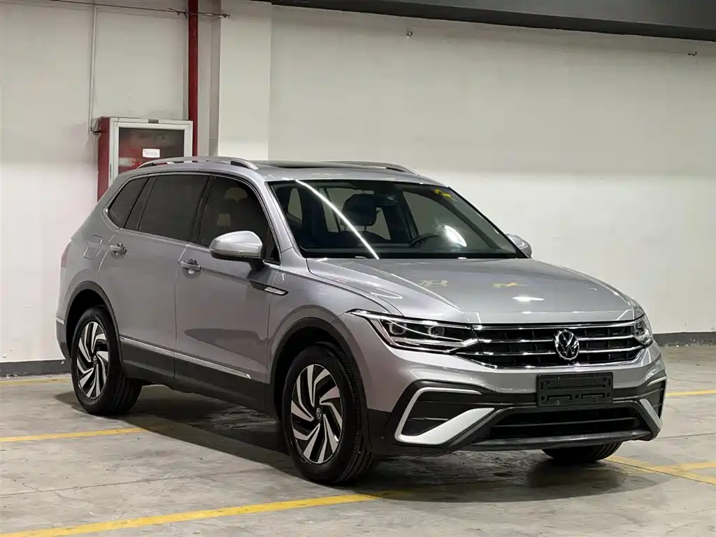 Volkswagen Tiguan L 2023 280TSI 2WD Trend Limited Edition фото 3
