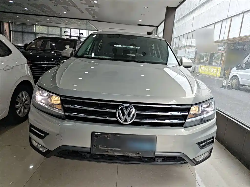 Volkswagen Tiguan L 2019 330TSI Auto 2WD Smart Luxury Edition China V фото 3