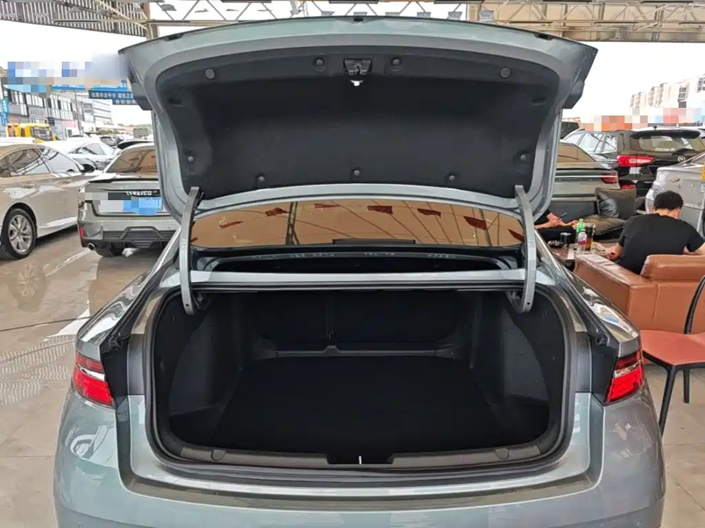 Geely Preface 2025 2026 Orient Yao 2.0TD Moonview Edition