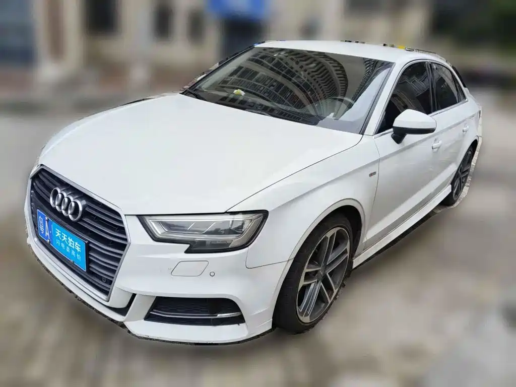 Фото 1 - Audi A3