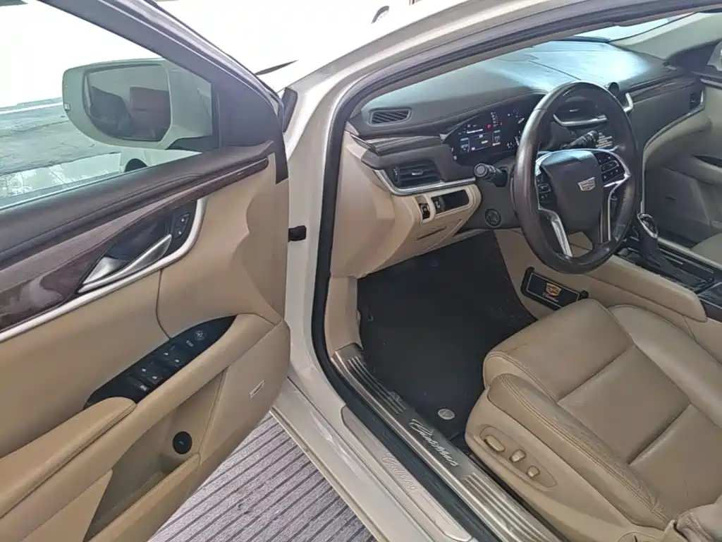 Photo 16 - Cadillac XTS