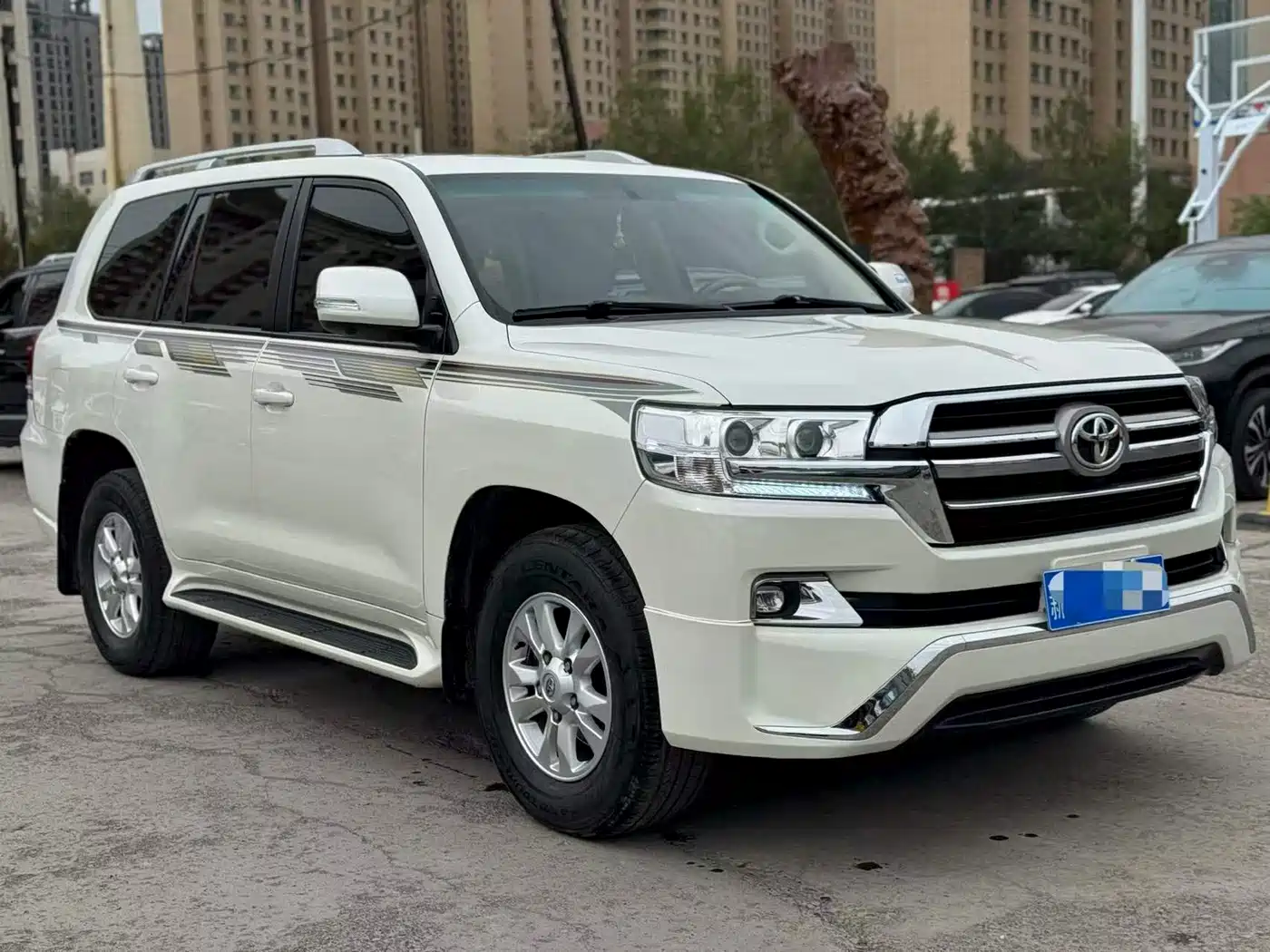 Фото 3 - Toyota Land Cruiser (Import)