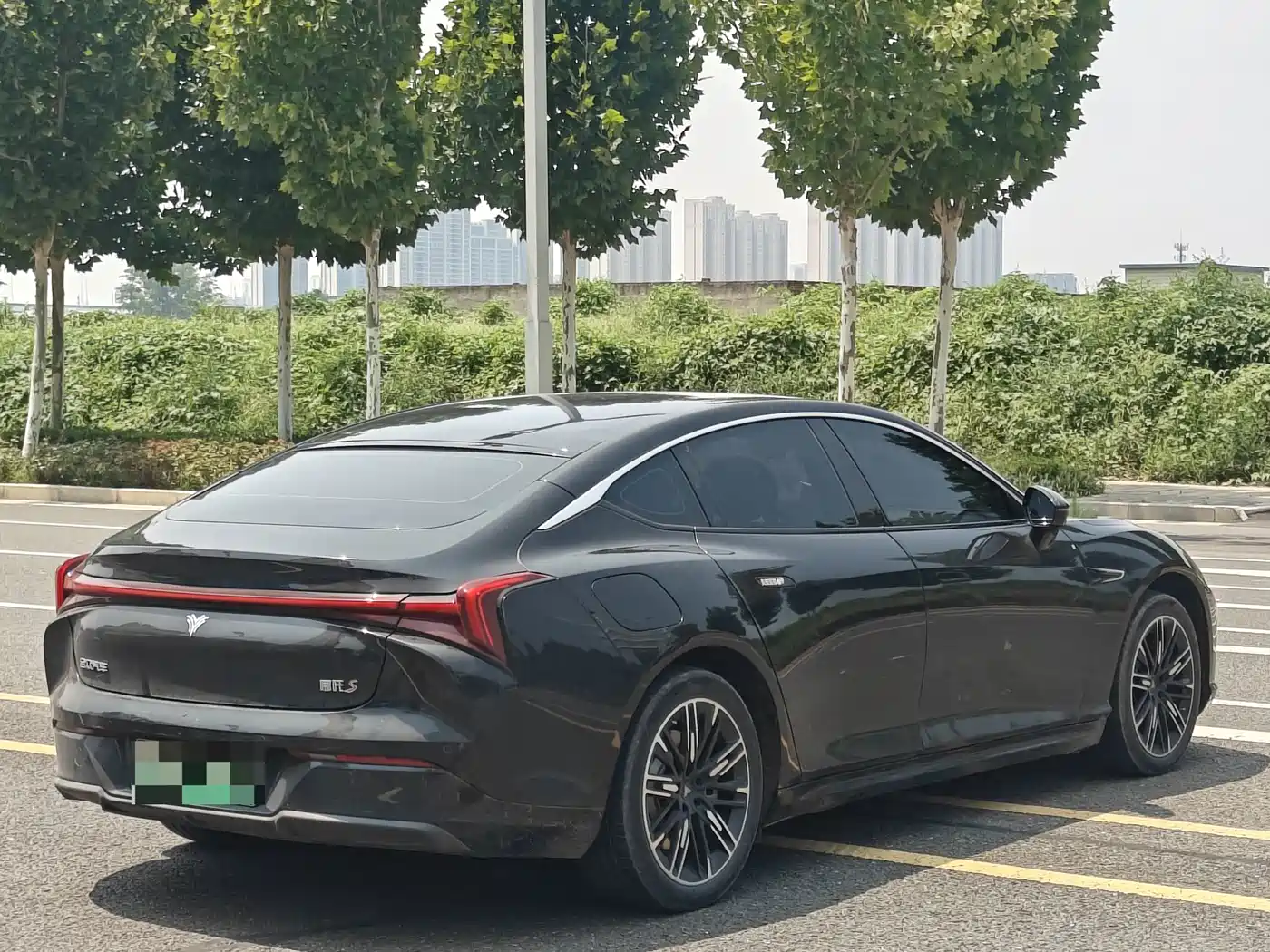 Nezha Auto Nezha S 2023 2024 Model Range Extender 1060 Lite