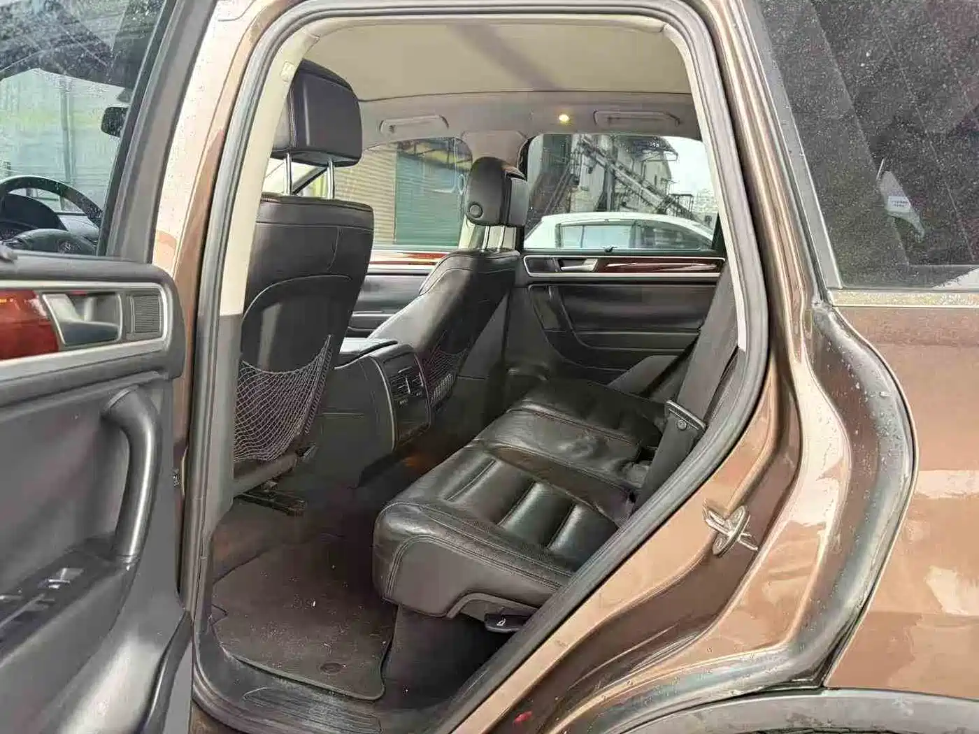 Volkswagen Touareg 2012 R-Line Luxury фото 8
