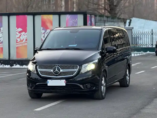 MERCEDES-BENZ VITO