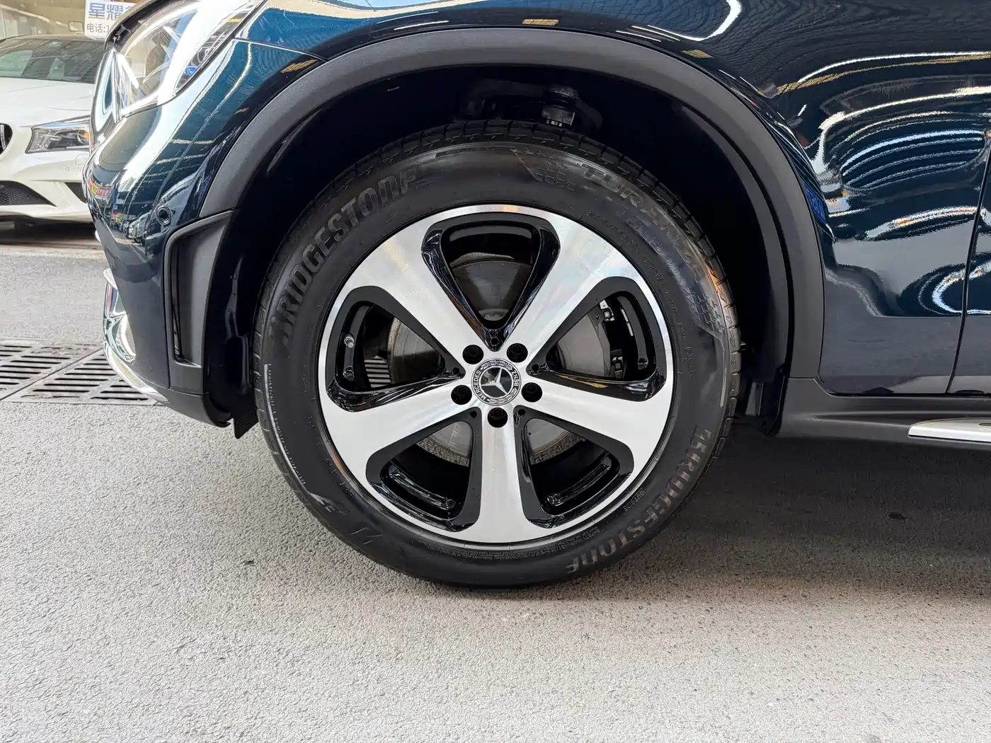 Mercedes-Benz GLC 2022 Facelift III GLC 260 L 4MATIC Dynamic фото 36