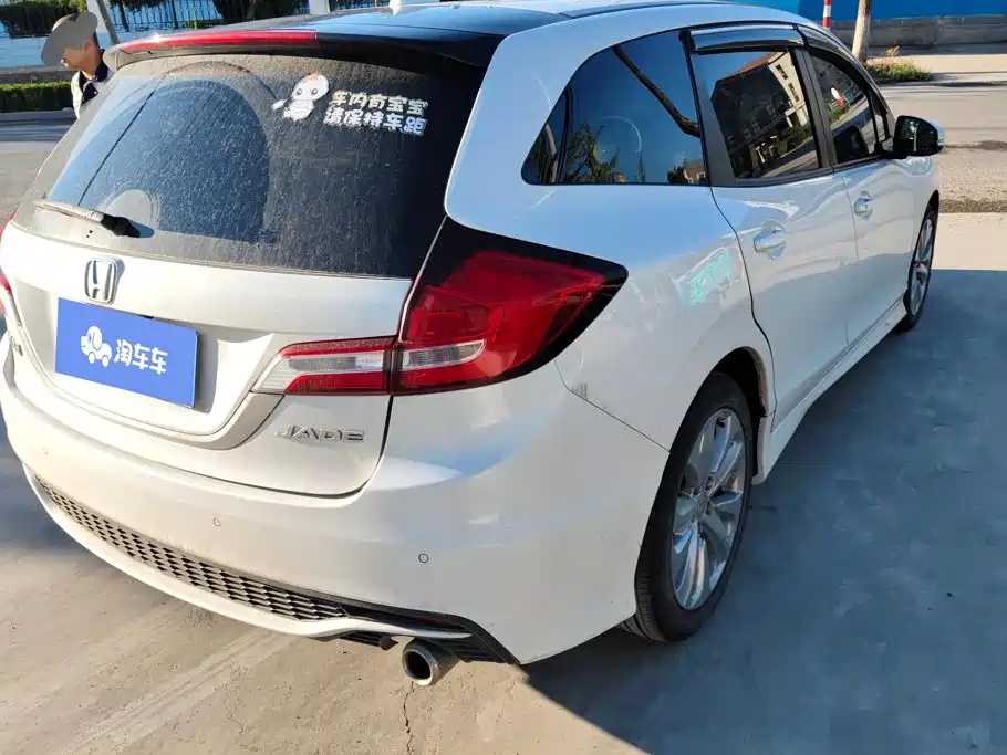 Honda Jade 2019 2017 1.8L Automatic Comfort Edition 5-seater