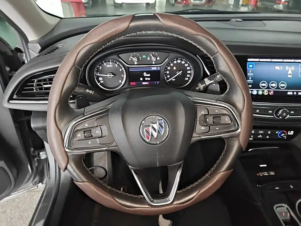 Фото 11 - Buick Regal