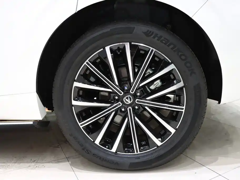 Changan UNI-K 2024 2024 2.0T FWD Comfort