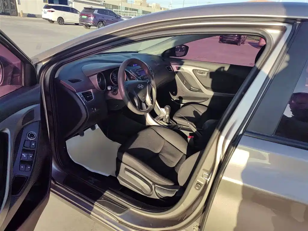 Hyundai Langdong 2015 1.6L Manual Trend фото 11