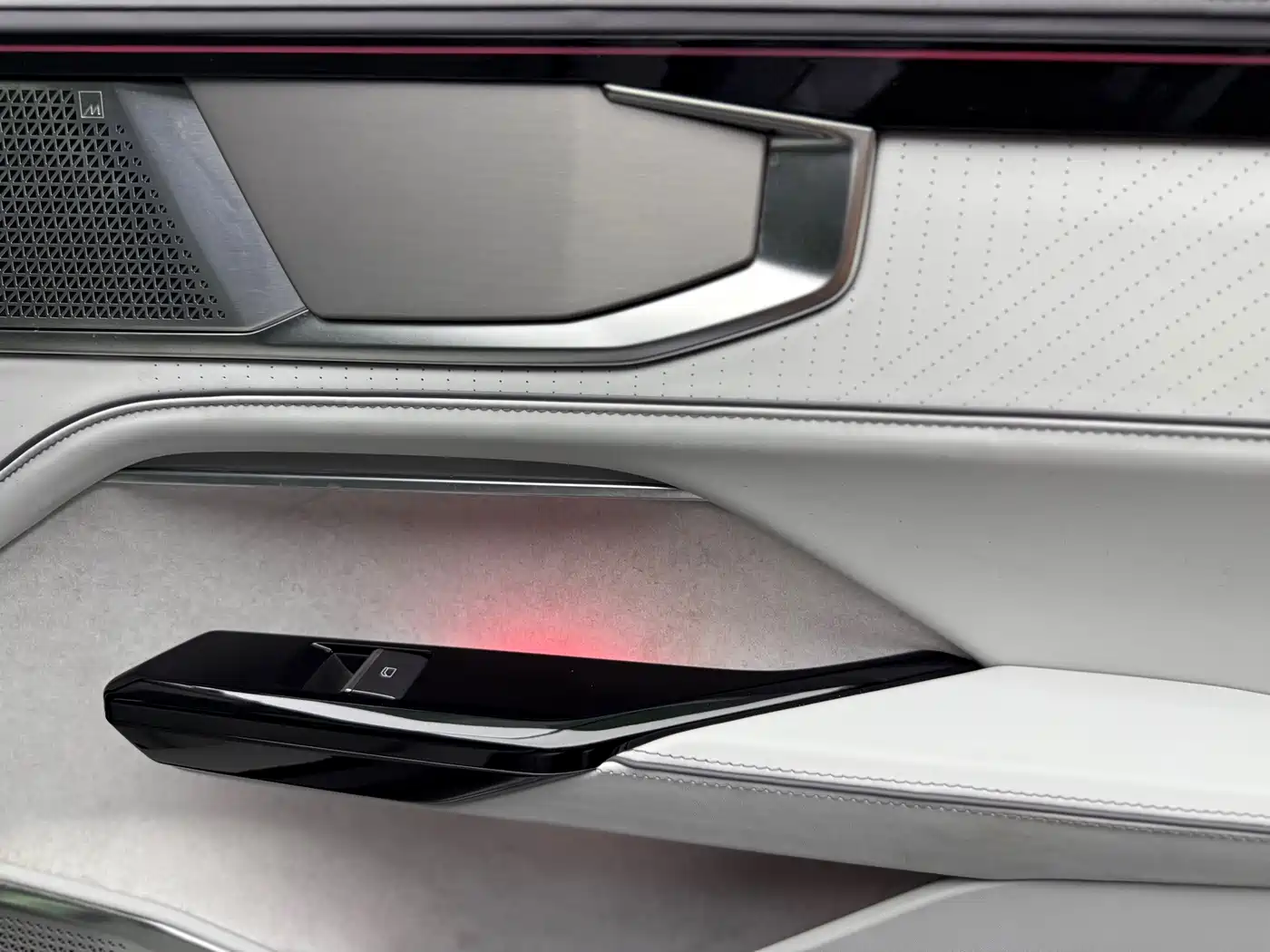 HiPhi Y 2023 2023 560km Pioneer Edition