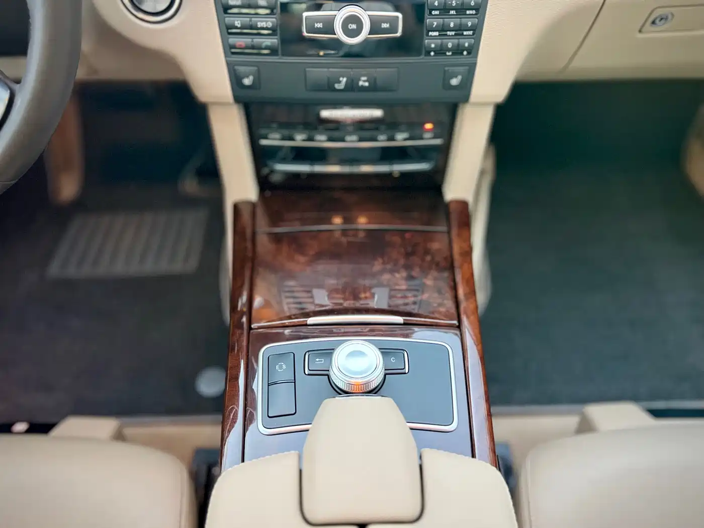 Mercedes-Benz E-Class 2011 E 300 L Elegance фото 17