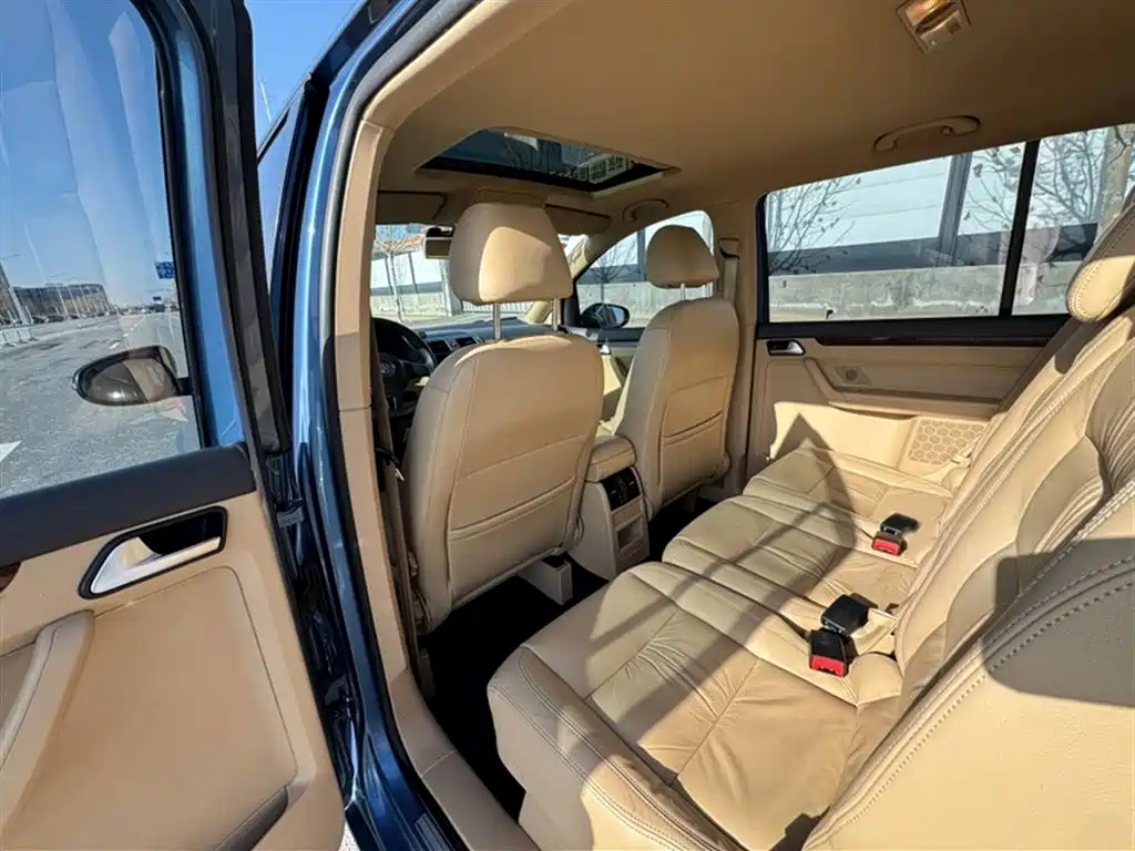 Volkswagen Touran 2013 1.4T DSG Comfort 5-seater фото 14