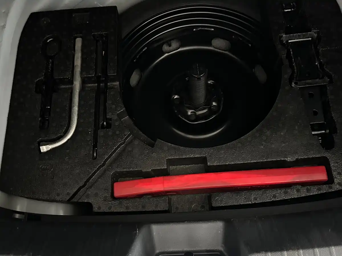 Volkswagen Sagitar, миниатюра 18