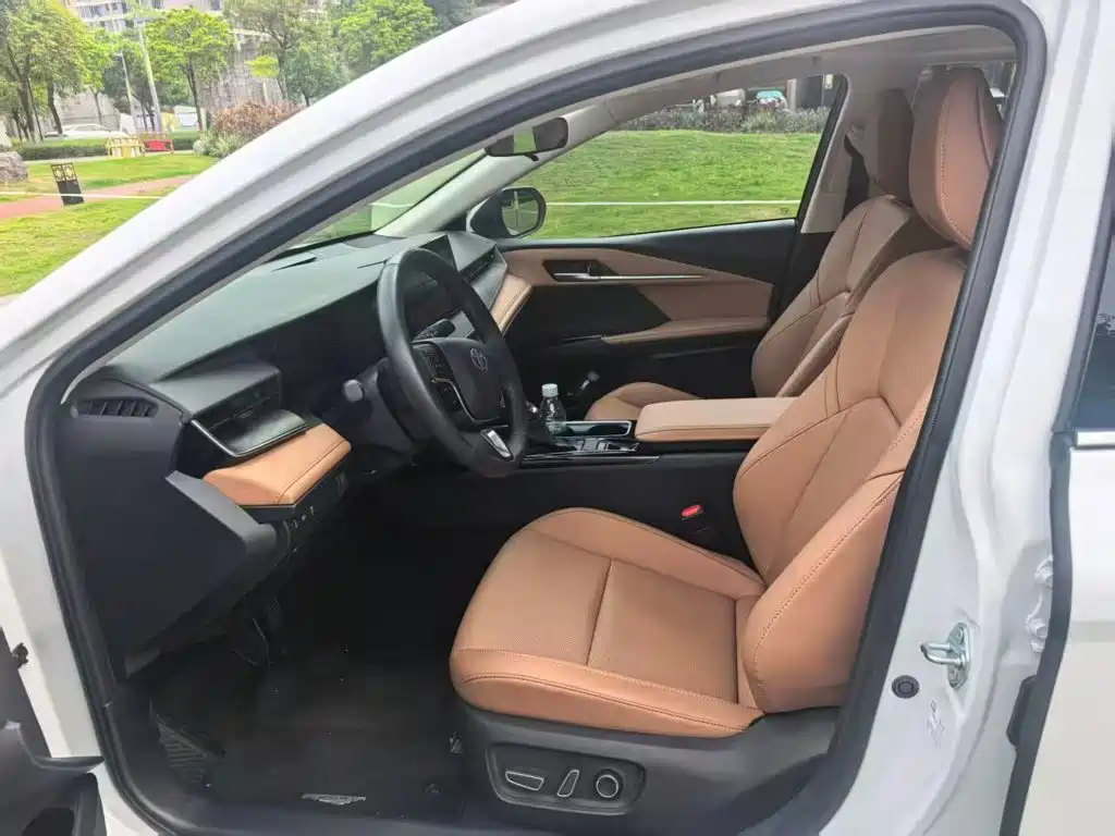 Toyota Camry 2025 2024 Hybrid 2.0HGVP Luxury Edition