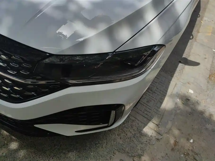 Volkswagen Lavida 2024 Model 300TSI DSG Starlight Full Comfort Edition фото 5
