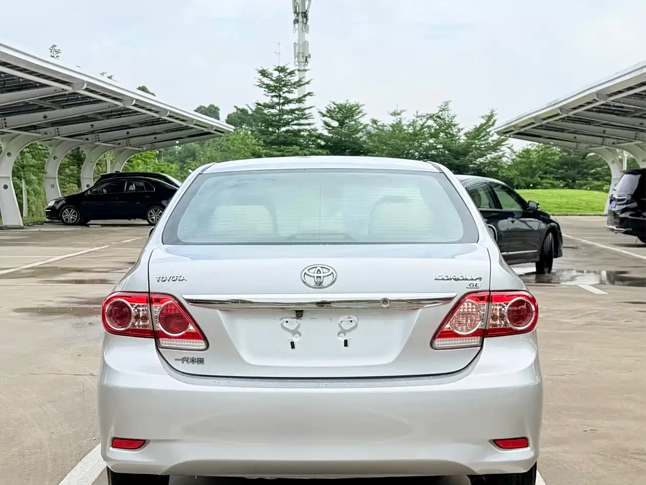 Toyota Corolla 2011 Model 1.6L Automatic GL Sunroof фото 6