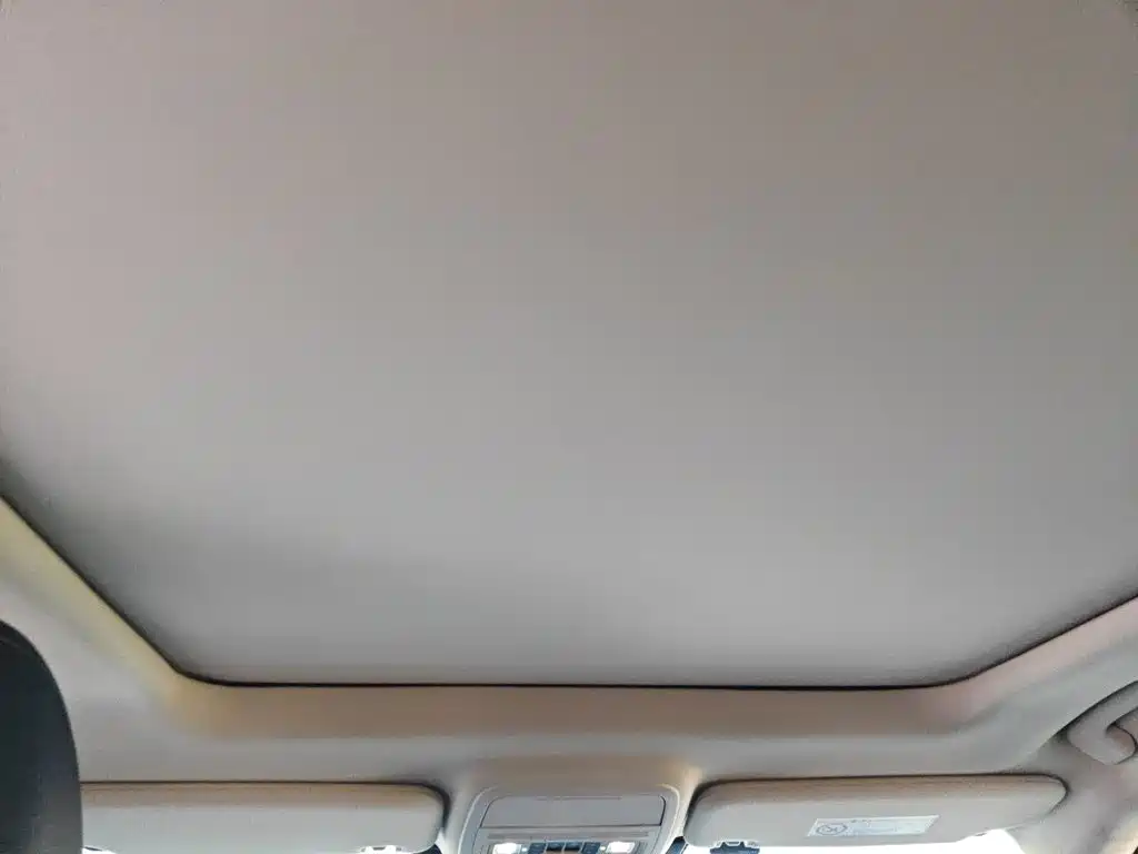 Ford Explorer 2024 2023 EcoBoost 285 AWD Titanium Edition 6-Seater