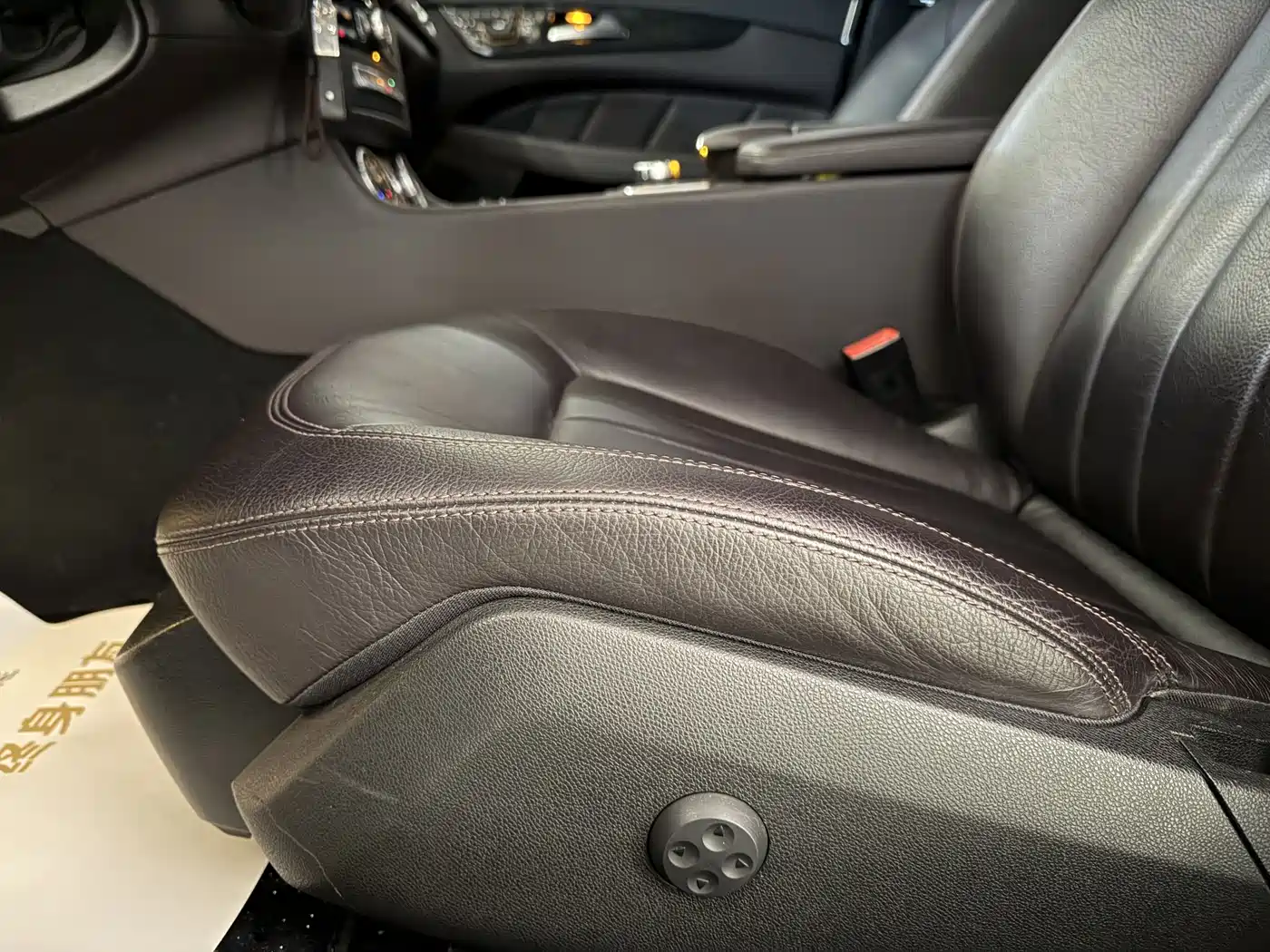 Mercedes-Benz CLS 2012 CLS 300 CGI фото 8