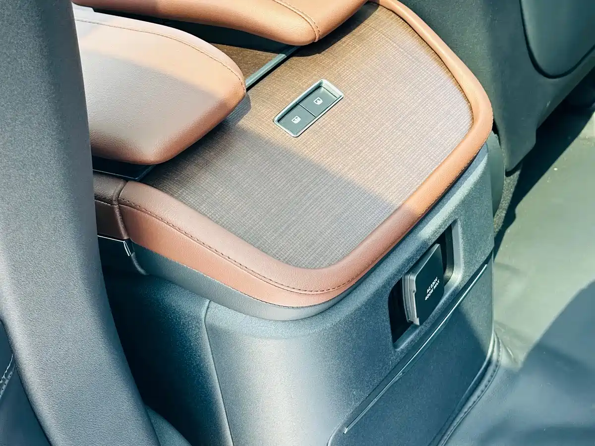 Фото 21 - Lincoln Navigator