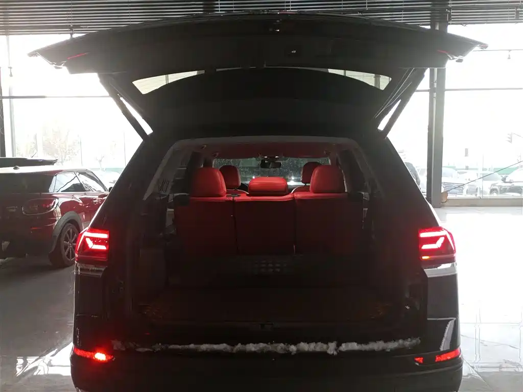 Volkswagen Teramont 2022 330TSI 2WD Luxury фото 16