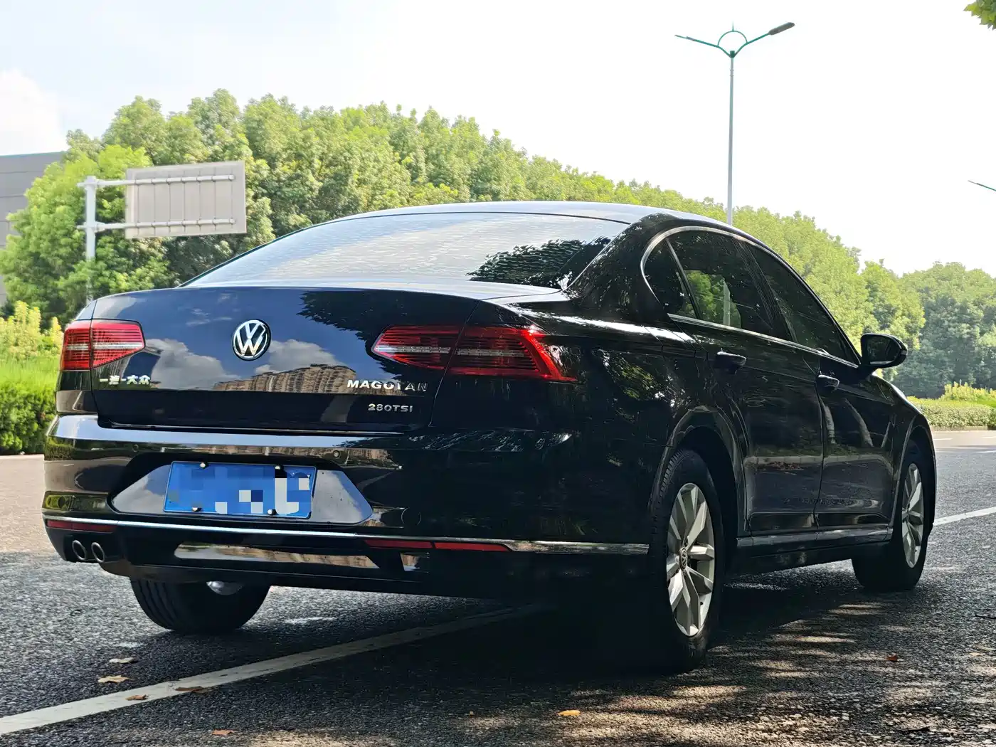 Фото 30 - Volkswagen Magotan