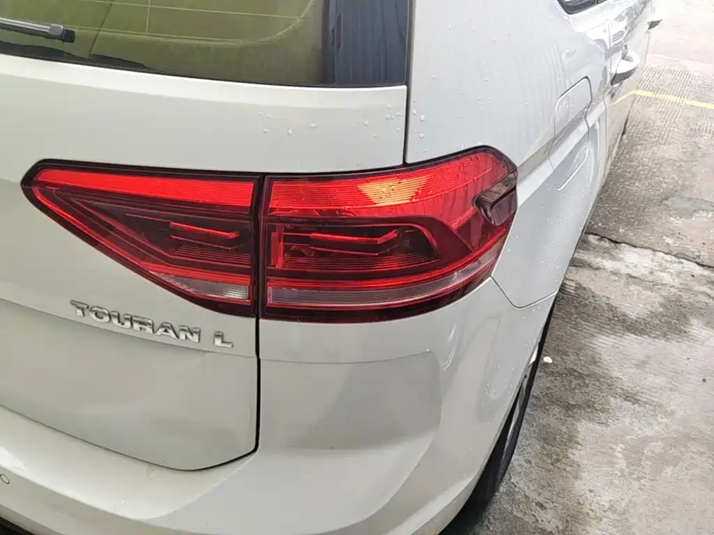 Volkswagen Touran 2017 2016 Touran L 280TSI DSG Comfortline