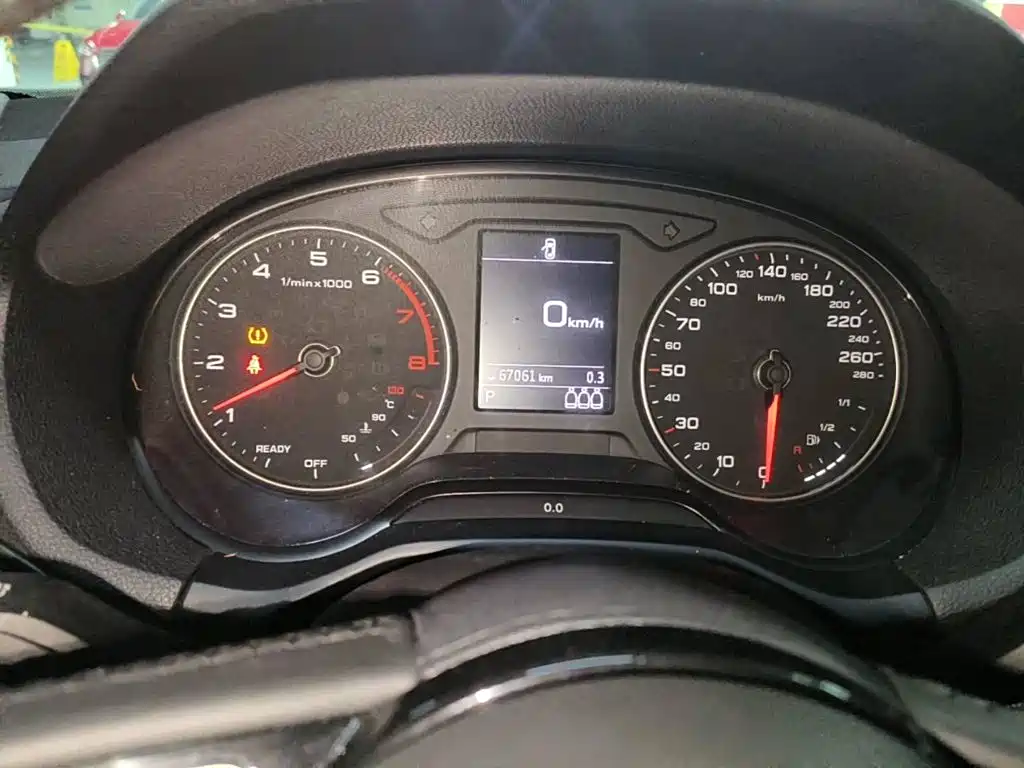 Фото 4 - Audi Q2L