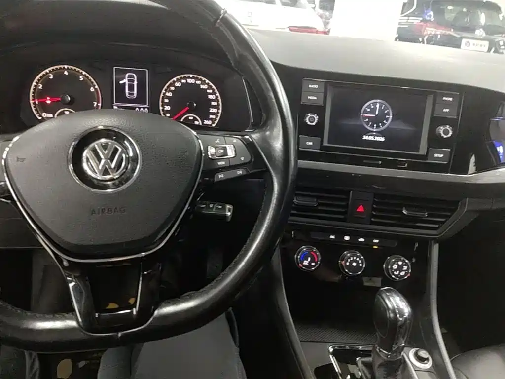 Volkswagen Bora 2019 Facelift 1.5L Automatic Comfort China VI фото 10