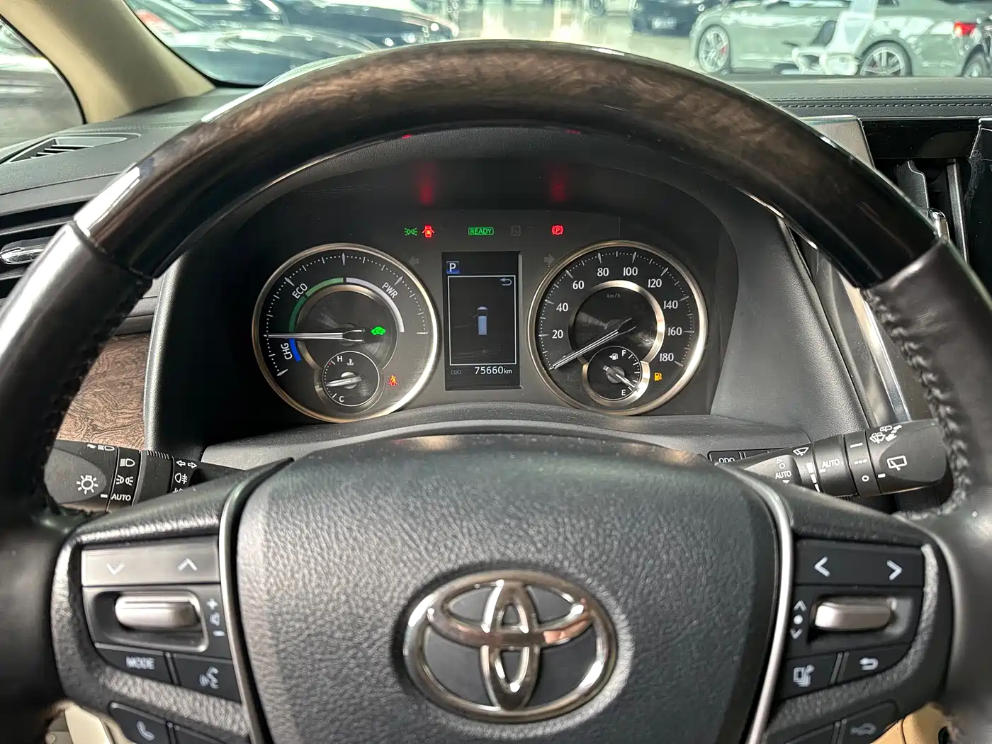 Toyota Alphard 2020 Hybrid 2.5L Premium Edition фото 9
