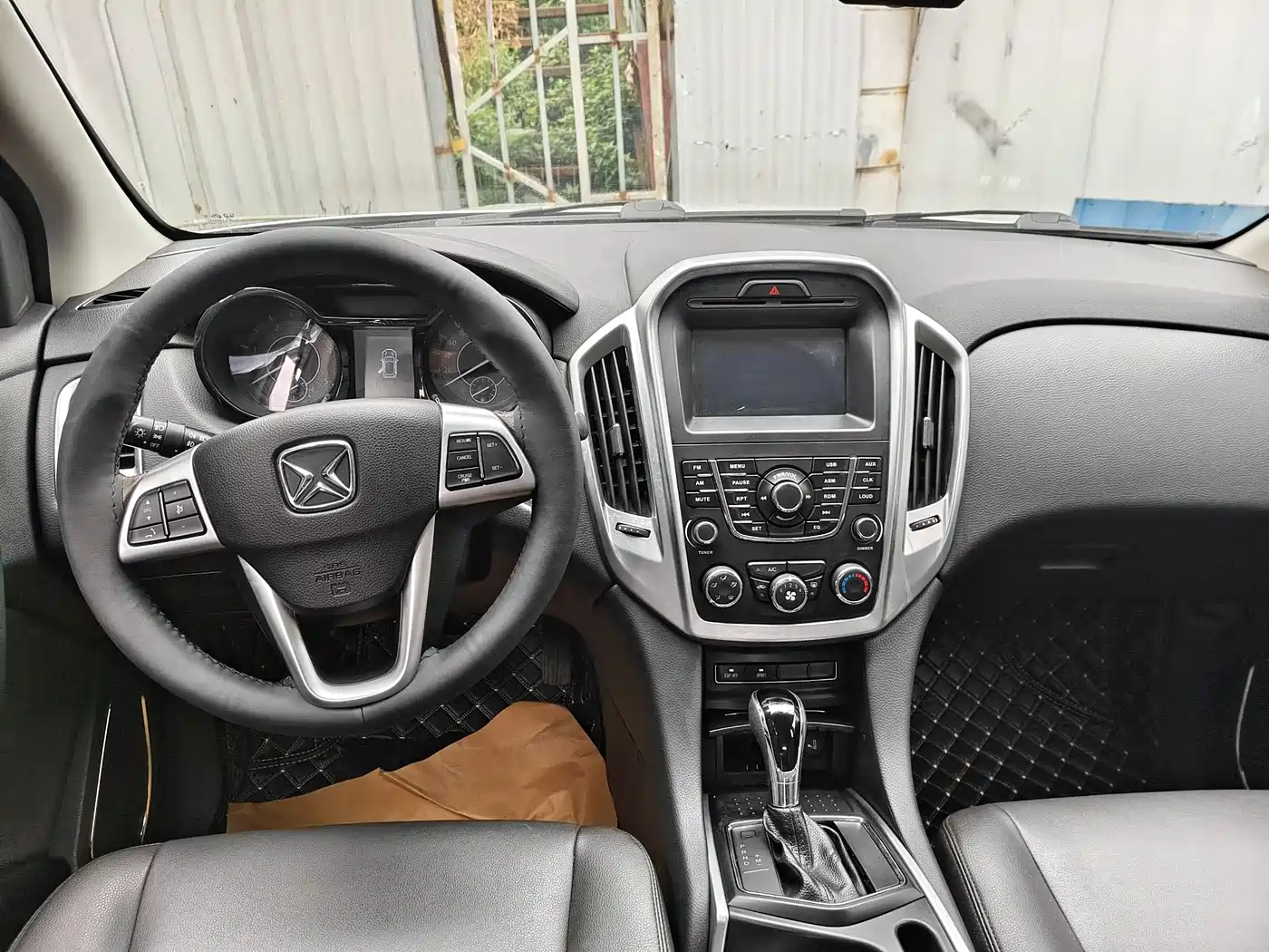 Jiangling Yusheng S350 2015 2013 2.4T Automatic 2WD Diesel Luxury 5-seater