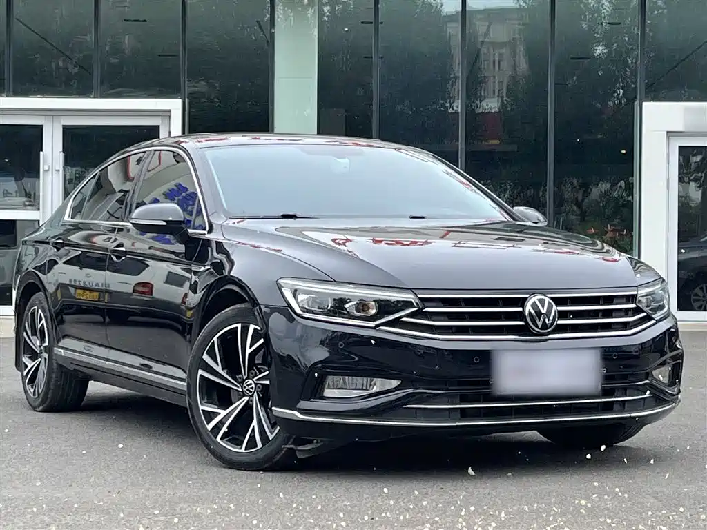 Volkswagen Magotan 2020 330TSI DSG Luxury фото 5