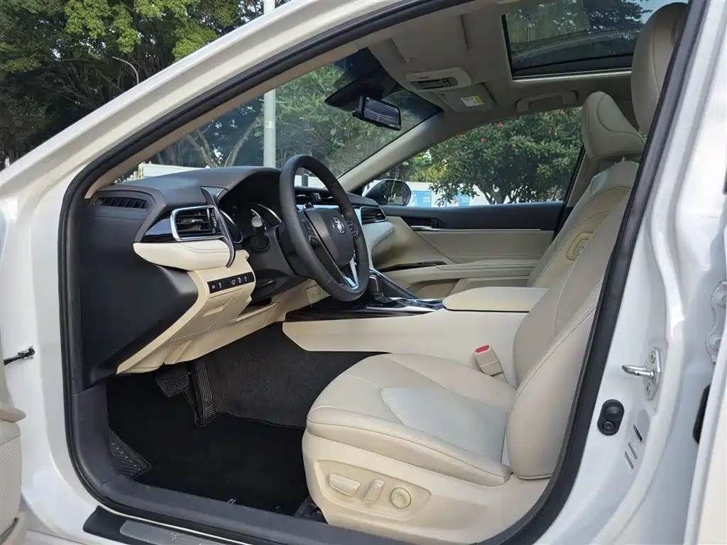 Toyota Camry 2019 Facelift 2.5G Luxury Edition фото 14