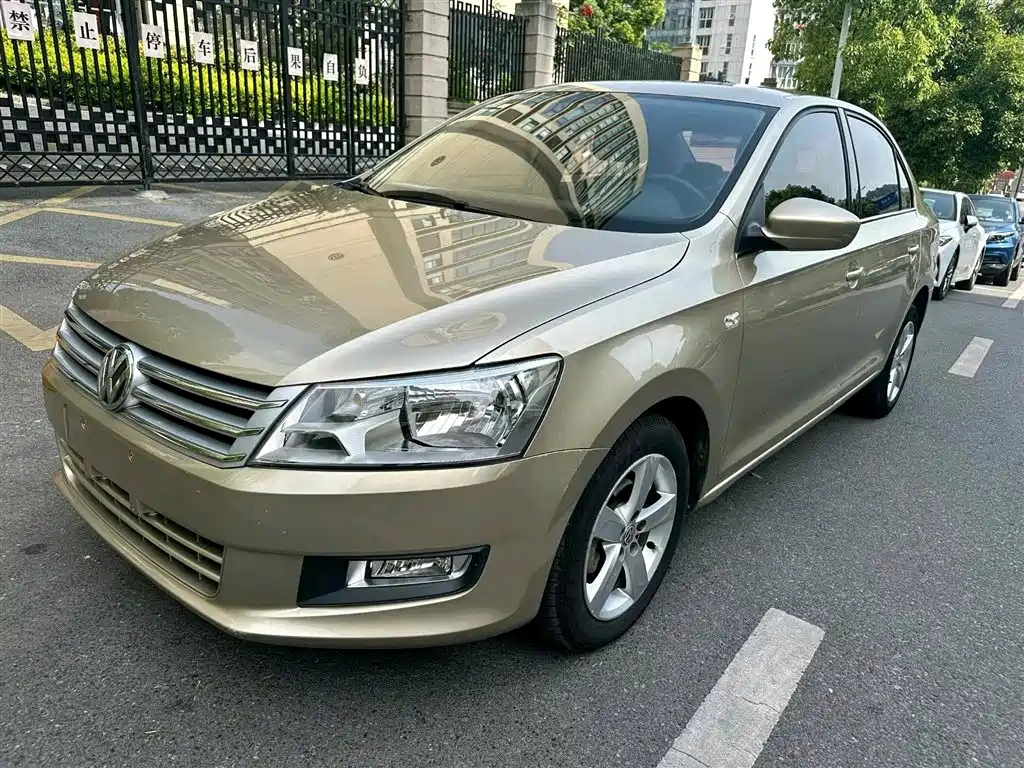 Volkswagen Santana 2015 1.6L Automatic Premium Edition