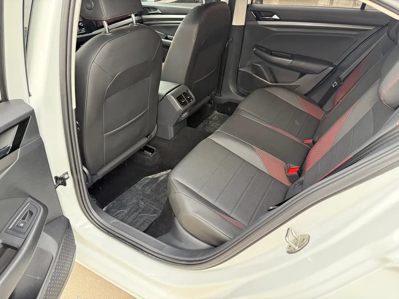 Volkswagen Bora 2020 1.5L Automatic Elite фото 8