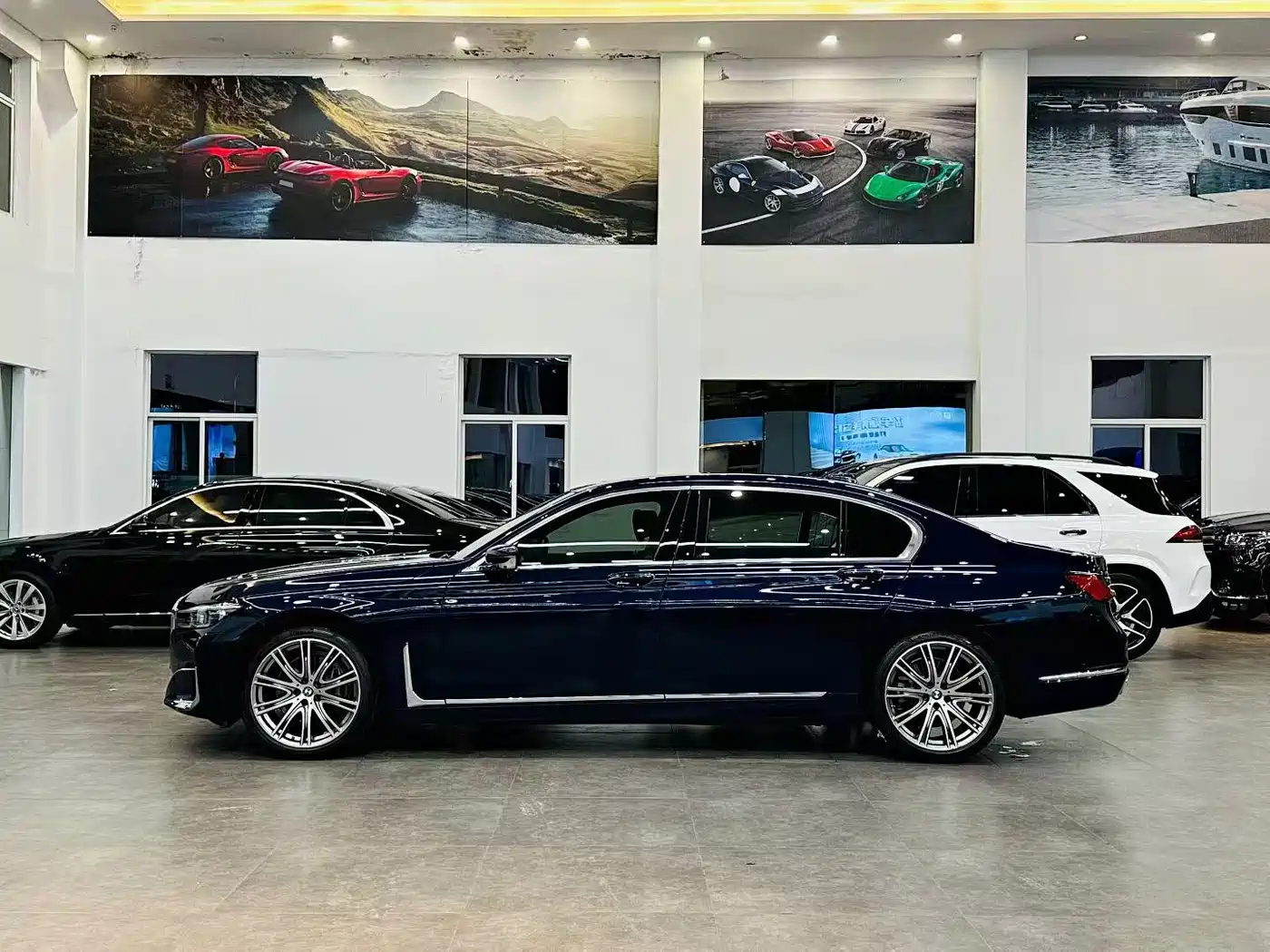 BMW 7 Series 2019 740Li xDrive Executive Luxury Package фото 3