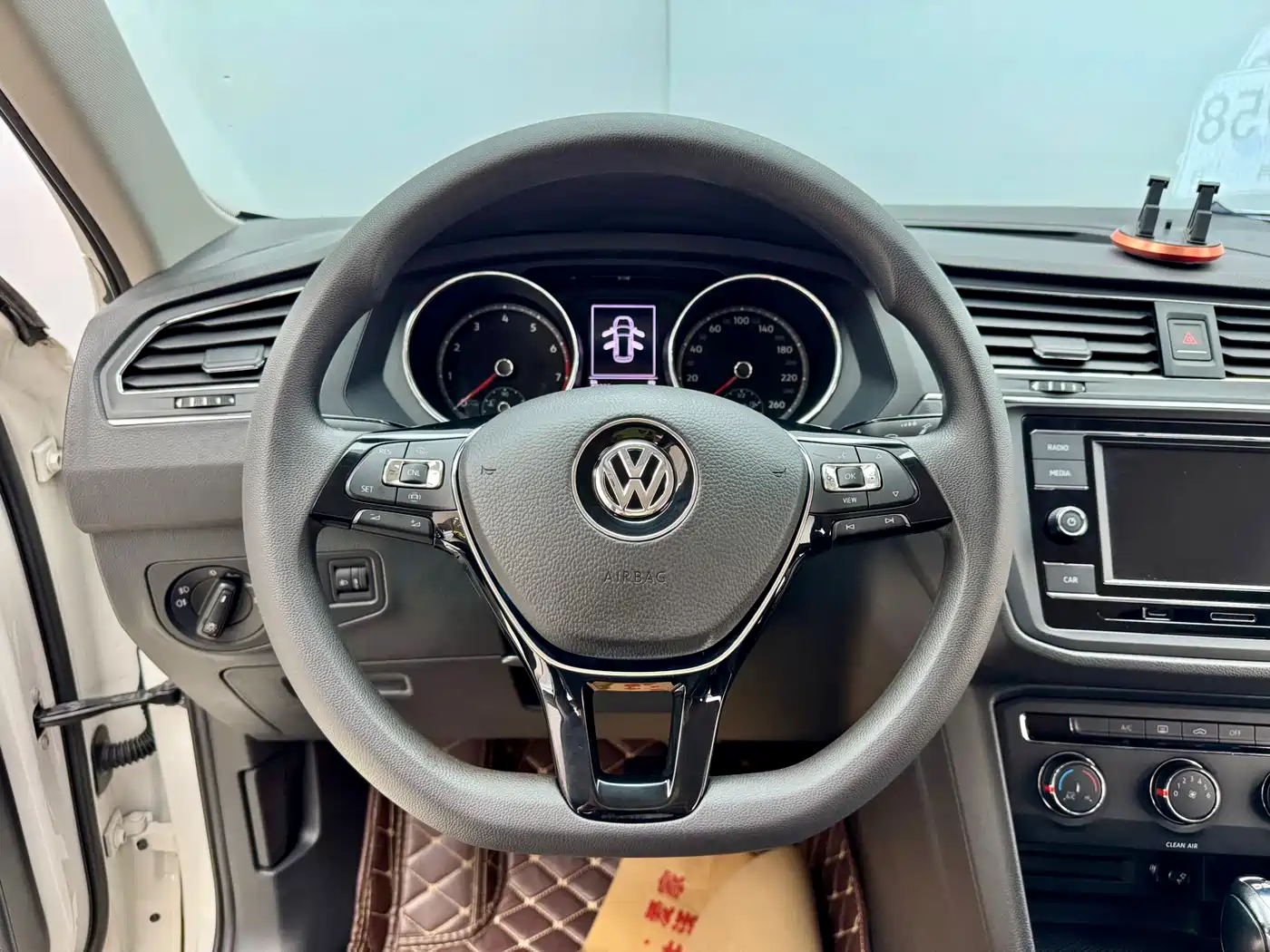 Volkswagen Tiguan L 2019 330TSI Automatic 2WD Trend Edition China VI фото 16