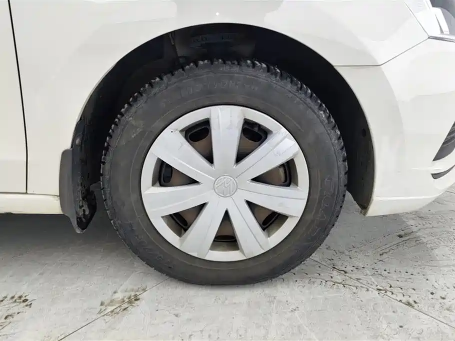 Volkswagen Jetta 2017 1.4L Manual Fashion фото 6