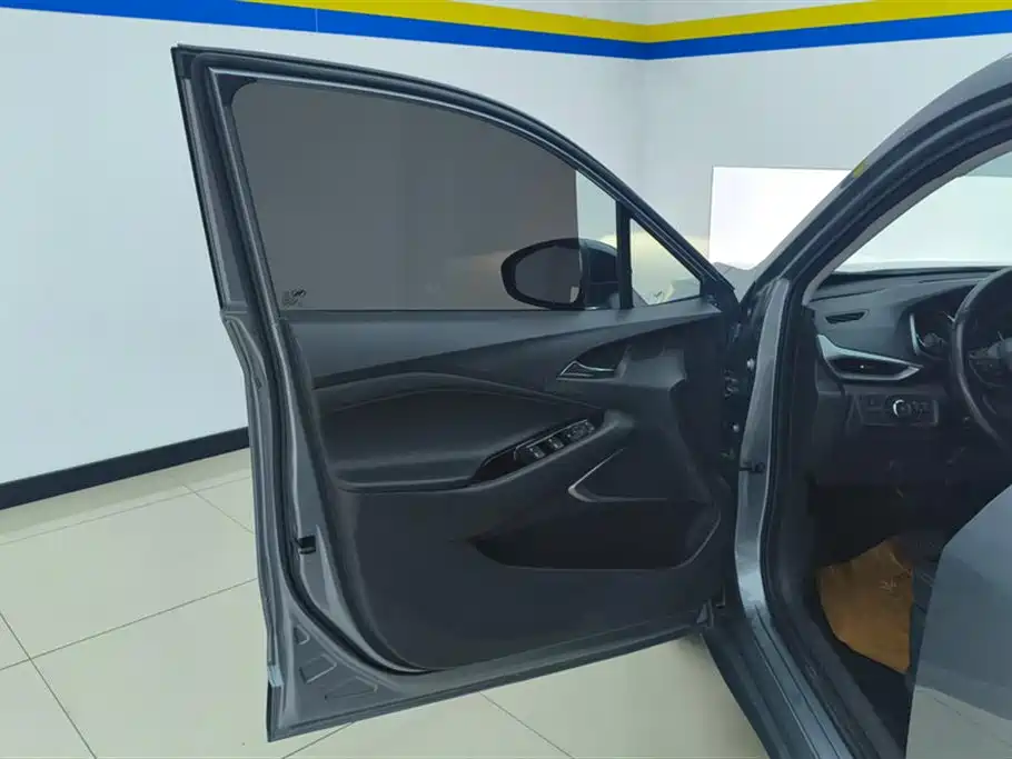 Chevrolet Volando 2018 Redline 530T Auto Premium Edition (5+2 seater) China V фото 7