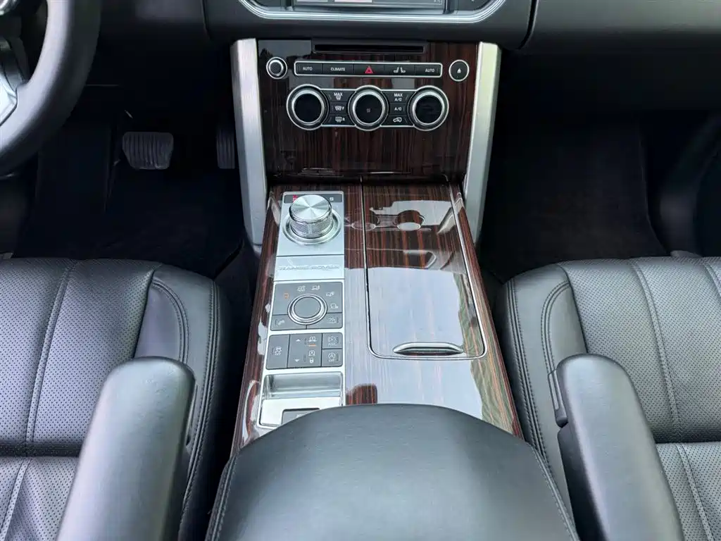 Land Rover Range Rover 2014 Facelift 3.0 SC V6 Vogue фото 7