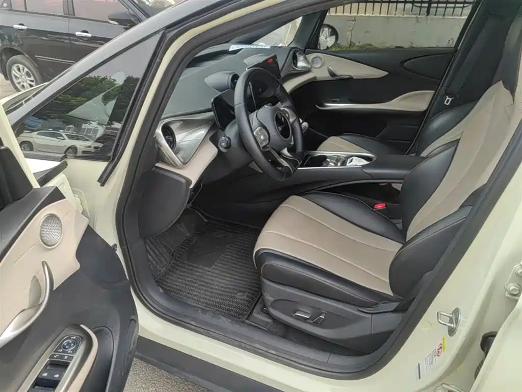 BYD Dolphin 2024 Glory Edition 420km Fashion Edition фото 16