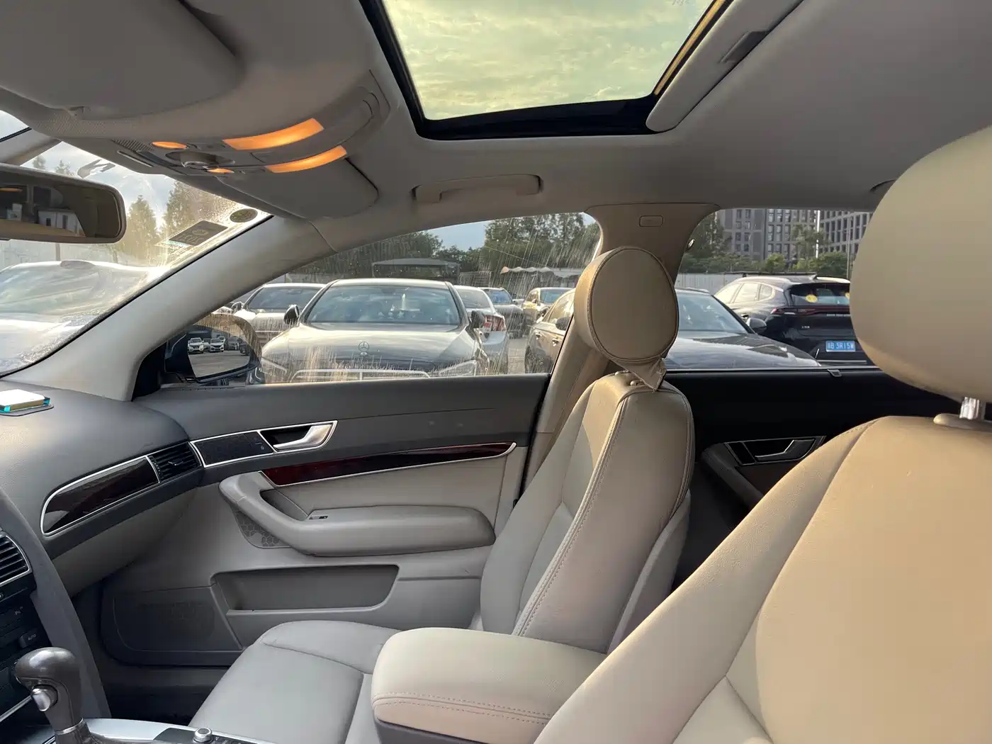 Photo 6 - Audi A6L