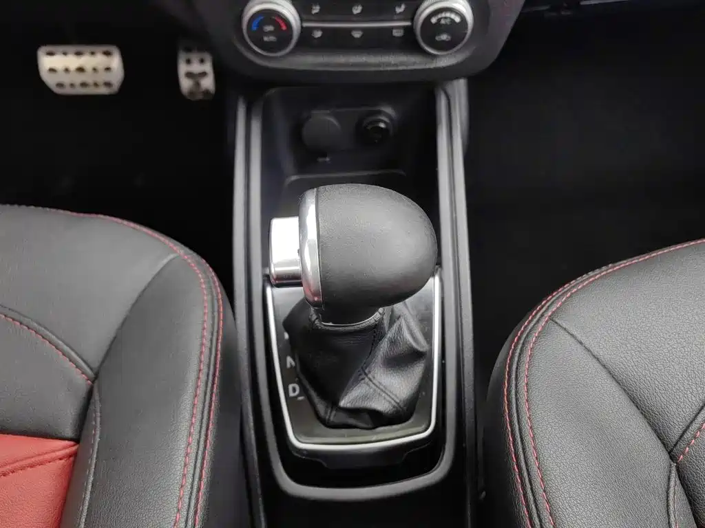 Haval H1 2017 2016 Facelift Blue Label 1.5L AMT Luxury
