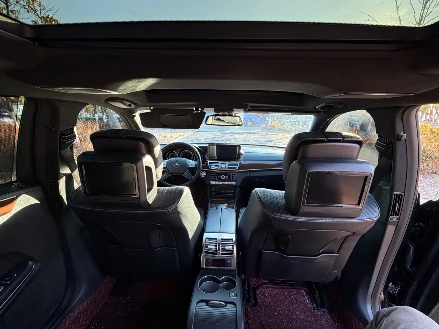 Mercedes-Benz E-Class 2015 E 320 L Luxury 4MATIC фото 19