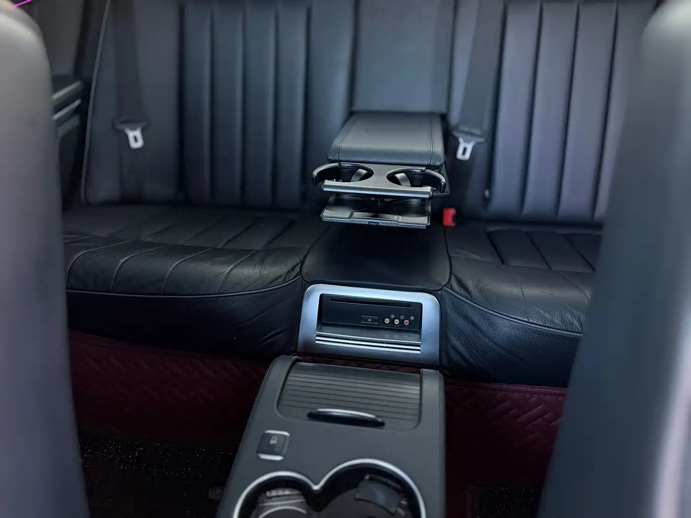 Mercedes-Benz E-Class 2015 E 320 L Luxury 4MATIC фото 29